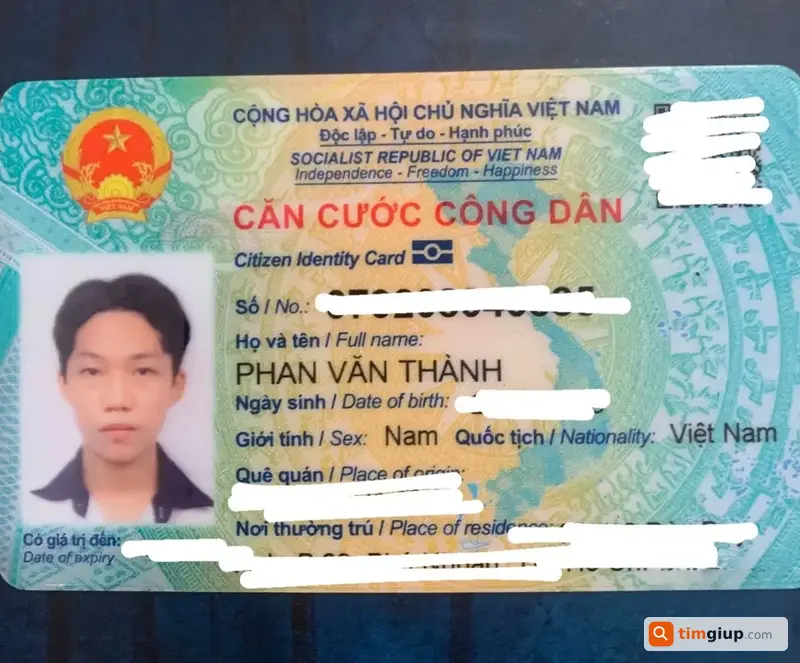 Tìm Bóp Màu Nâu Có Giấy Tờ Tại Khu Du Lịch Đại Nam