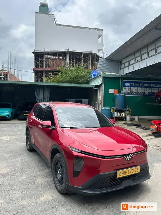 Rơi Biển Số Xe Phía Trước Khi Chạy Xe Hôm Qua