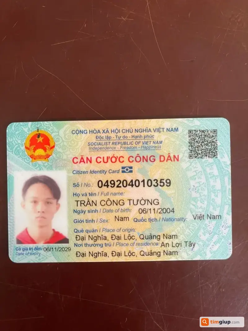 Tìm Ví Màu Đen Thất Lạc Tại Ngũ Hành Sơn Có Giấy Tờ