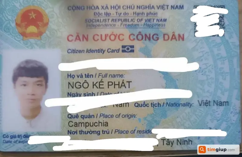 Tìm ví màu đen xanh tên Ngô Kế Phát rơi tại đường Man Thiện, TP.HCM