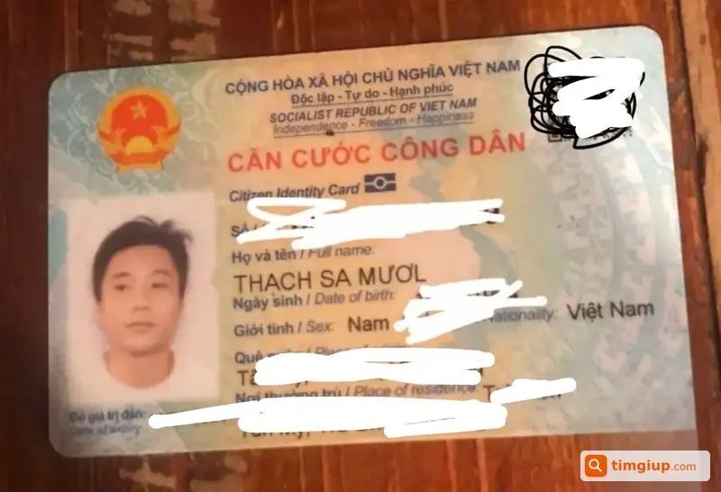 Ví Đen Tên Thạch Sa Mươl Rơi Từ Cầu Đồng Nai Về TP.HCM