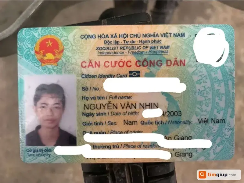 Tìm ví và giấy tờ tùy thân của Nguyễn Văn Nhịn tại TP.HCM