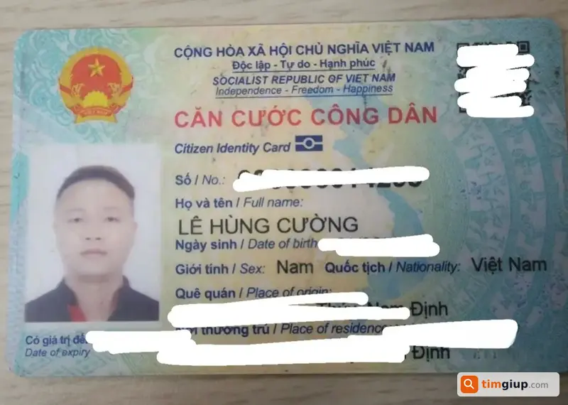 Tìm Ví Màu Nâu Thất Lạc Trên Tuyến Đường Lê Lợi Đến TP Huế
