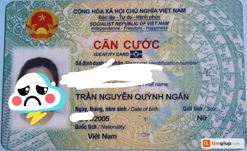Tìm ví màu đen của Trần Nguyễn Quỳnh Ngân tại TP.HCM