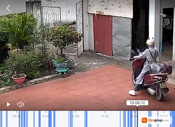 Tìm Balo Màu Đen Đánh Rơi Từ Cầu Giẽ Đến Vnvc Thường Tín