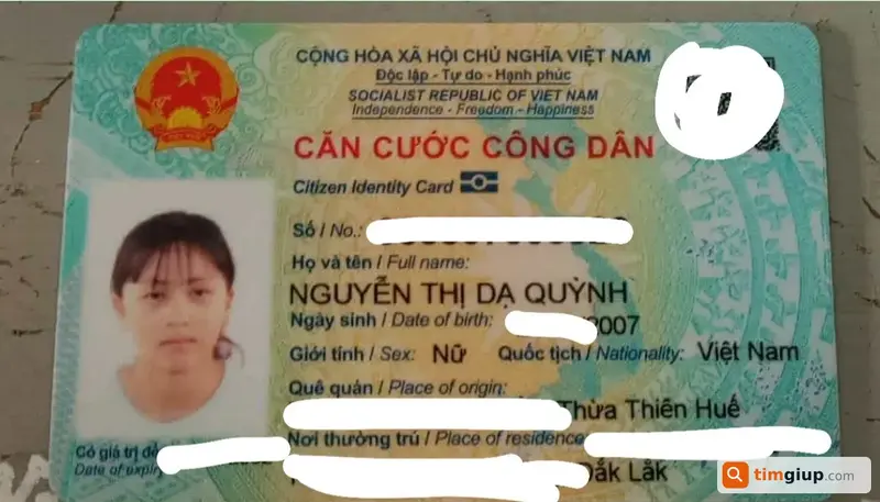 Tìm ví chứa giấy tờ tùy thân của Nguyễn Thị Dạ Quỳnh tại Hóc Môn, TP.HCM