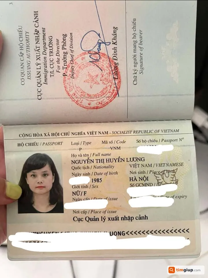 Tìm hộ chiếu thất lạc của chị Nguyễn Thị Huyền Lương tại sân bay Tân Sơn Nhất