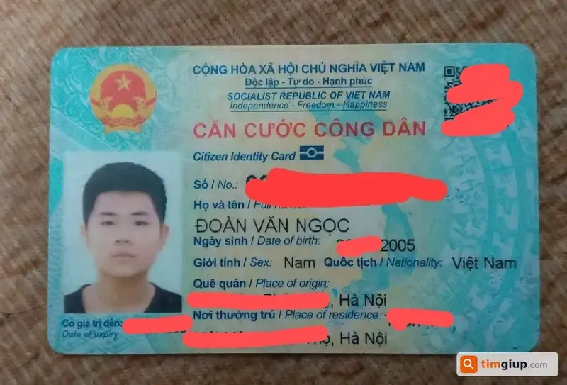 Tìm ví đánh rơi chứa giấy tờ tên Đoàn Văn Ngọc tại Đống Đa, Hà Nội