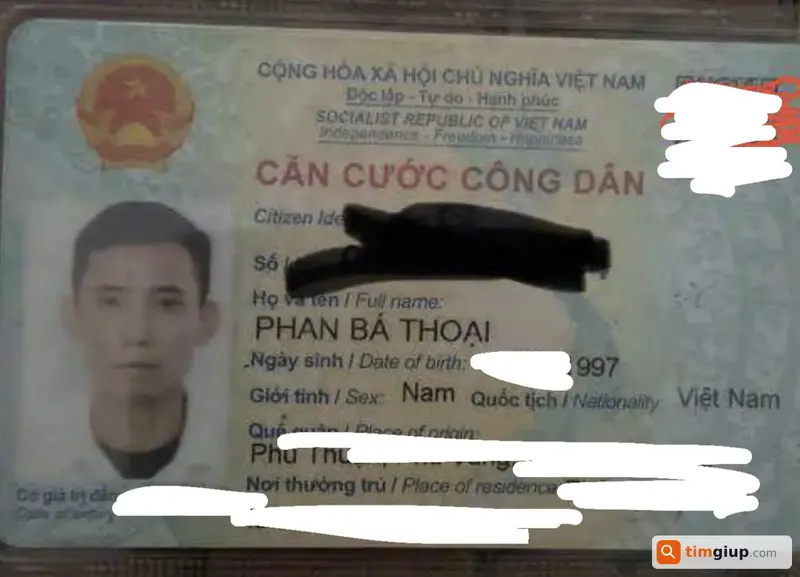 Tìm ví đánh rơi chứa giấy tờ tên Phan Bá Thoại (1997)