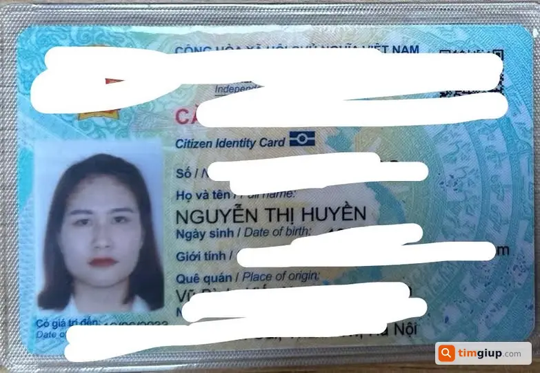 Tìm giấy tờ tùy thân mang tên Nguyễn Thị Huyền tại Hà Nội