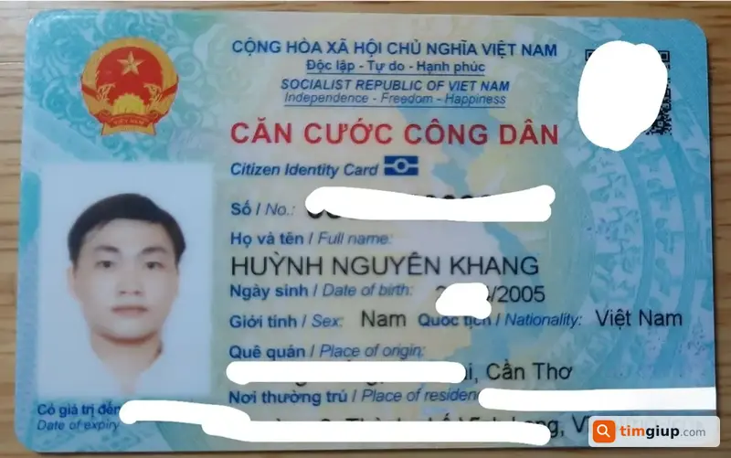 Tìm Ví Màu Đen Cùng Giấy Tờ Tùy Thân Tại TP.HCM