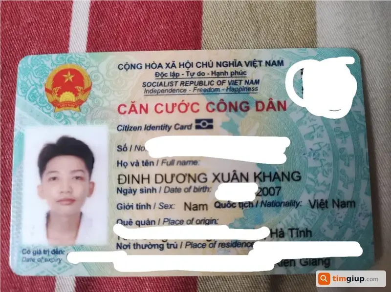 Tìm ví chứa giấy tờ tùy thân tên Đinh Dương Xuân Khang tại TP.HCM