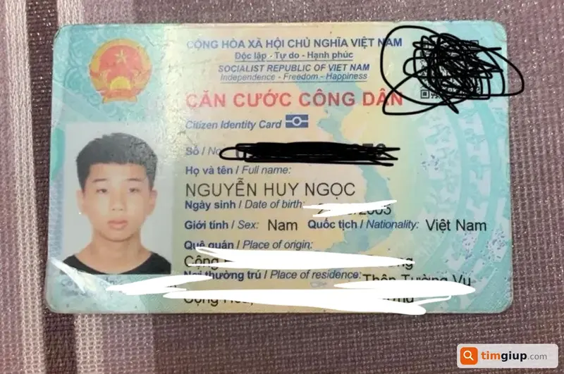 Tìm ví và giấy tờ tùy thân tên Nguyễn Huy Ngọc