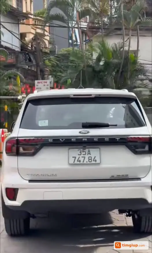 Ford Everest Trắng Biển 35a-747.84 Mất Liên Lạc Người Sử Dụng
