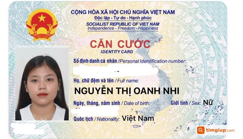 Ví Xanh Chứa Giấy Tờ Nguyễn Thị Oanh Nhi Rơi Tại TP.HCM