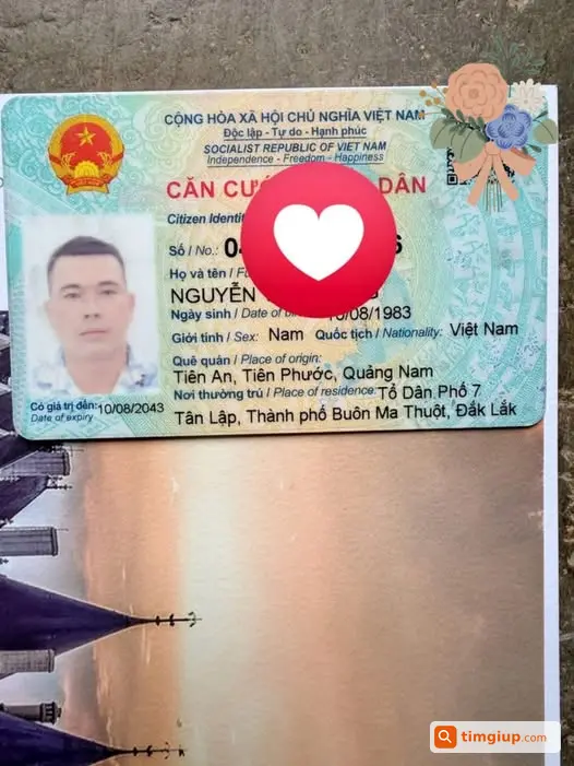 Rơi Bóp Đen Kèm CCCD, Bằng Lái Trên Đường Lý Tự Trọng