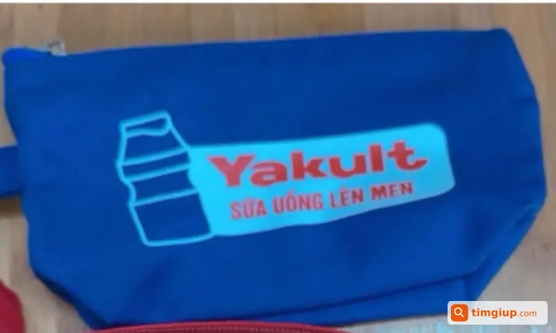 Ví Vải Xanh Cùng CCCD Trần Phương Huyền Bị Rơi Trên Đường 32