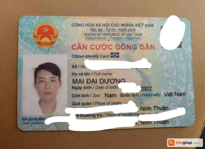 Tìm ví màu đen chứa giấy tờ của Mai Đại Dương tại Quận 7 - Nhà Bè