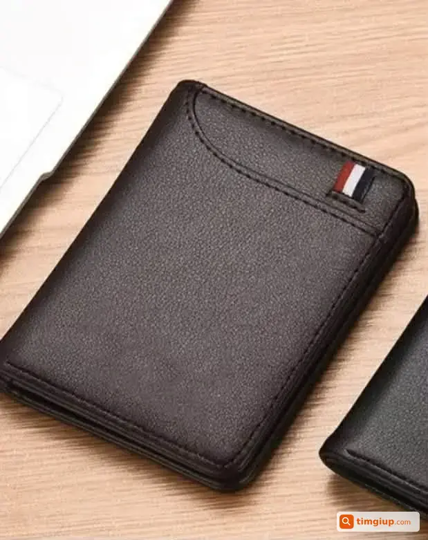 Ví Đen Cùng Giấy Đăng Ký Xe Và CCCD Bị Rơi Ở Hoài Đức