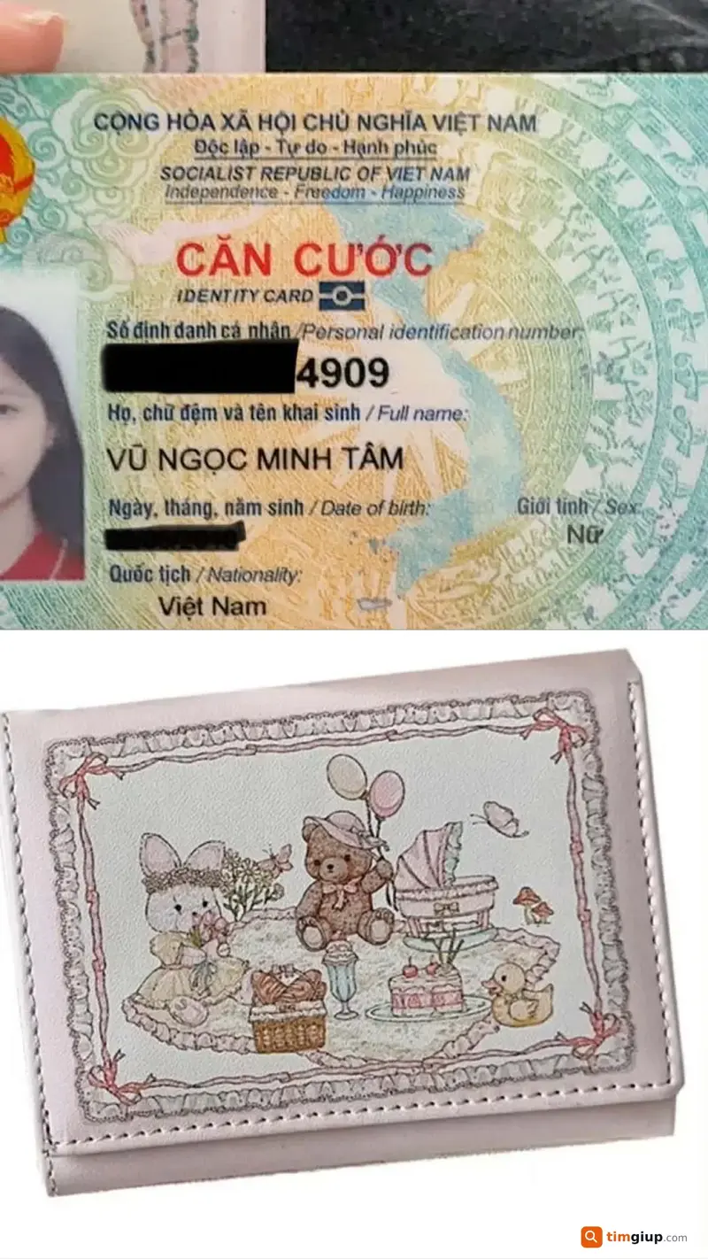 Tìm ví màu hồng đánh rơi tại Quận 1 và Thảo Điền, TP.HCM