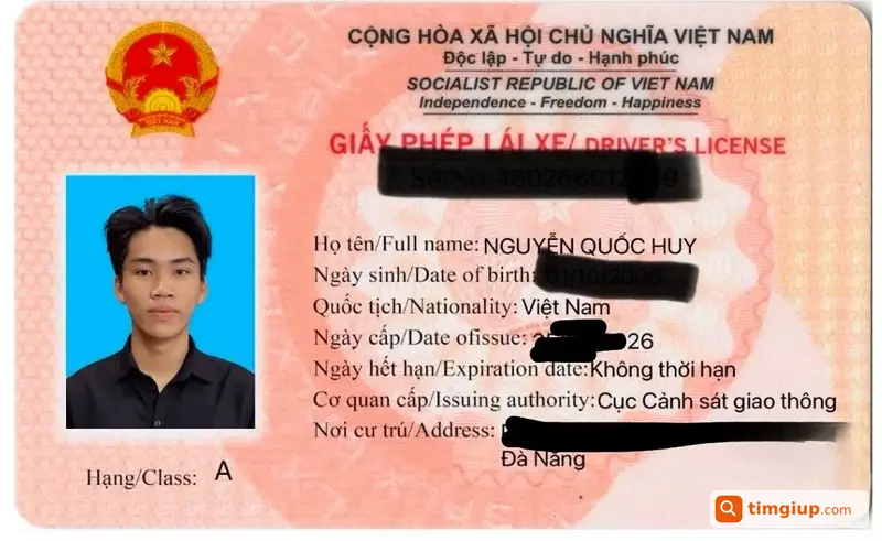 Ví Kèm CCCD Của Nguyễn Quốc Huy Rơi Trên Đường Biển Đà Nẵng