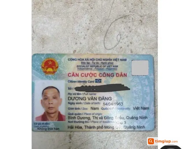 Làm Rơi Ví Màu Nâu Có CCCD Và Bằng Lái Trên Đường Đi Taxi