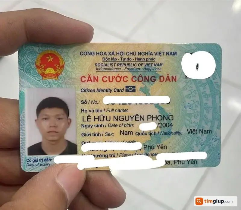 Tìm Ví Giấy Tờ Mang Tên Lê Hữu Nguyên Phong Tại Mega Gs Cinemas Cao Thắng, TP.HCM