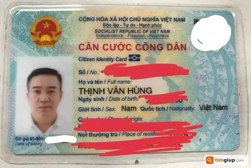 Tìm ví màu xanh chứa giấy tờ của anh Thịnh Văn Hùng tại Hà Nội