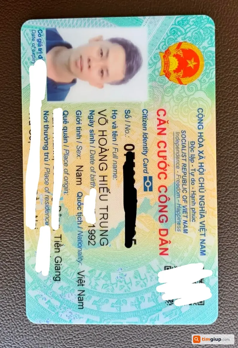 Tìm ví rơi chứa CCCD, GPLX Võ Hoàng Hiếu Trung tại Biên Hòa
