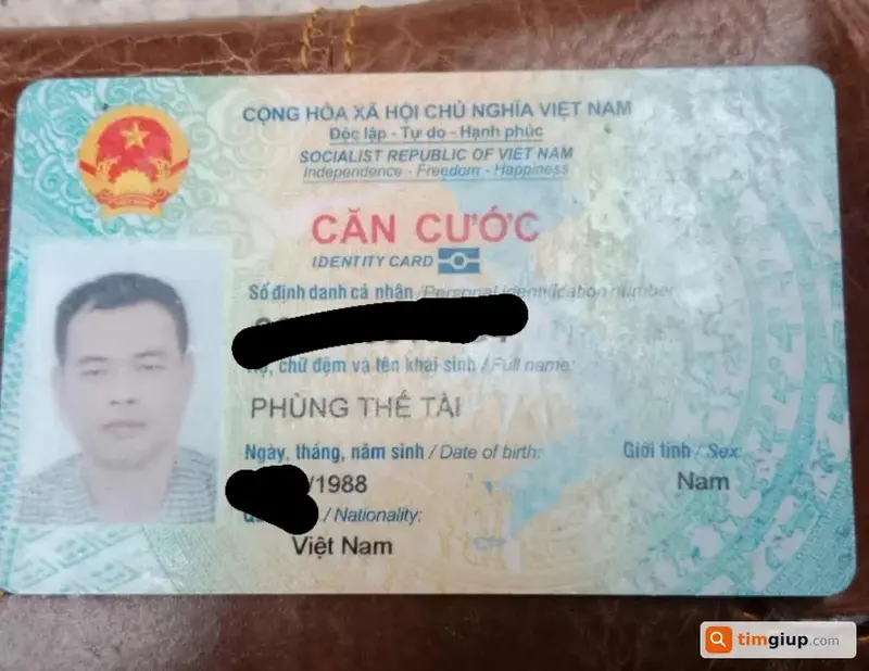 Tìm ví màu nâu đánh rơi tại Hà Nội - Tên Phùng Thế Tài