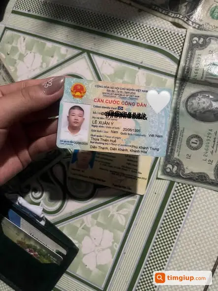 Nhặt Được Ví Của Nam Giới, Liên Hệ Số 0327825262